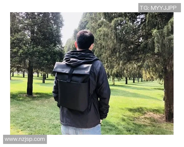 德国足球明星偏爱的背包款式解析与品牌选择